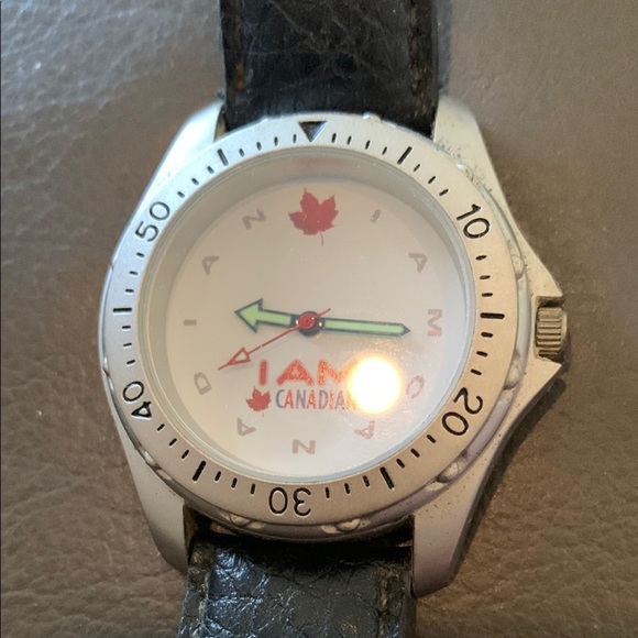 Canadian Silver and Black Watch. B5 - Picture 2 of 5